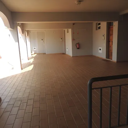 Appartement Kiss - *