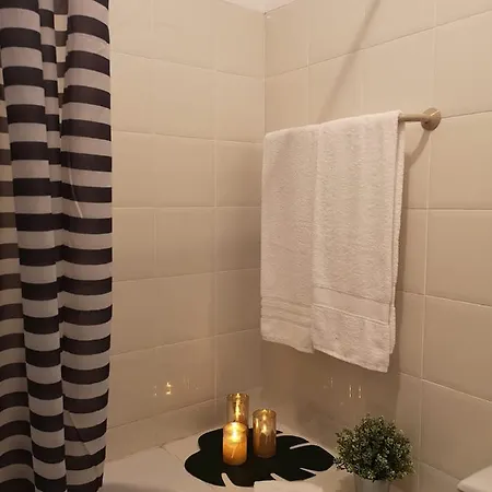 Appartement Kiss - *